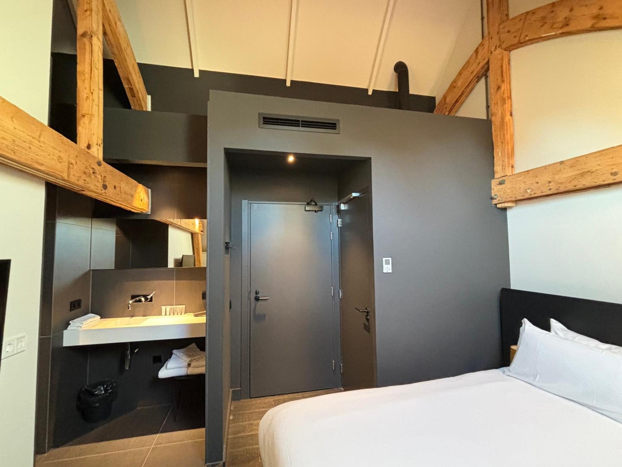 Kazerne Hotel - Member Of Design Hotels آيندهوفن المظهر الخارجي الصورة